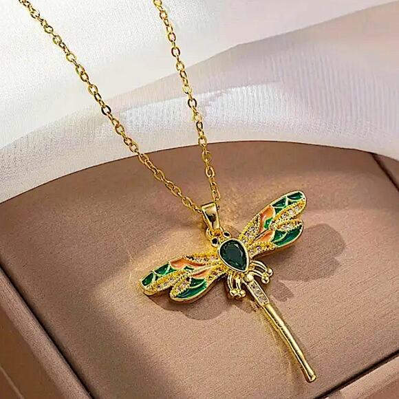 Gold Emerald Hummingbird Pendant Necklace - Picture 5 of 7